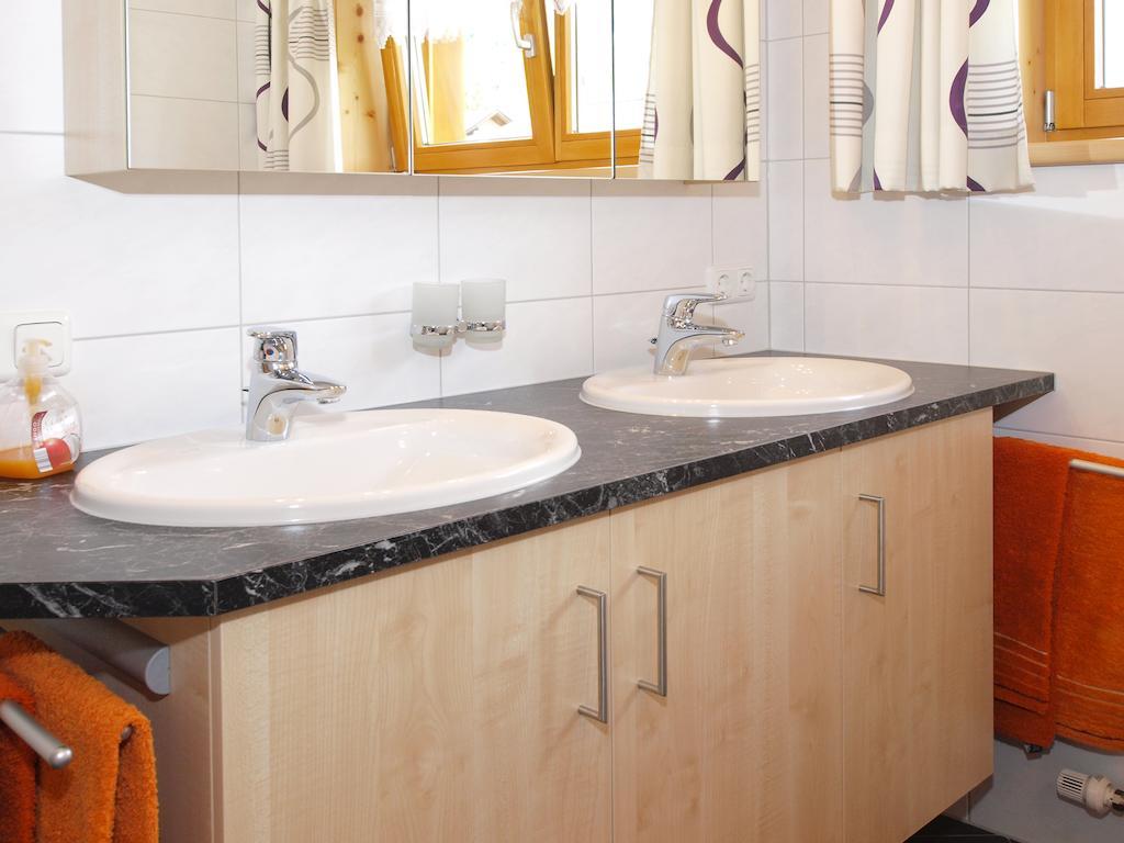 Ferienbauernhof Moosbrugger Apartment Schoppernau Ruang foto