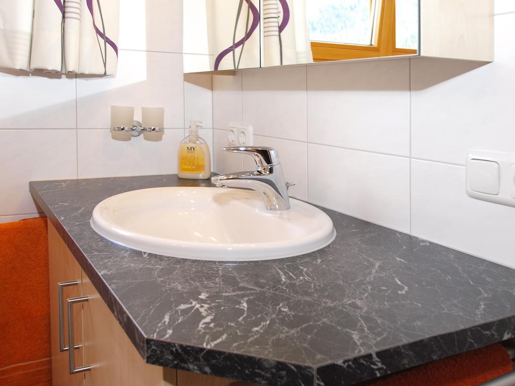 Ferienbauernhof Moosbrugger Apartment Schoppernau Ruang foto