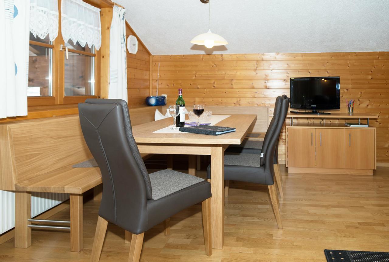 Ferienbauernhof Moosbrugger Apartment Schoppernau Bagian luar foto